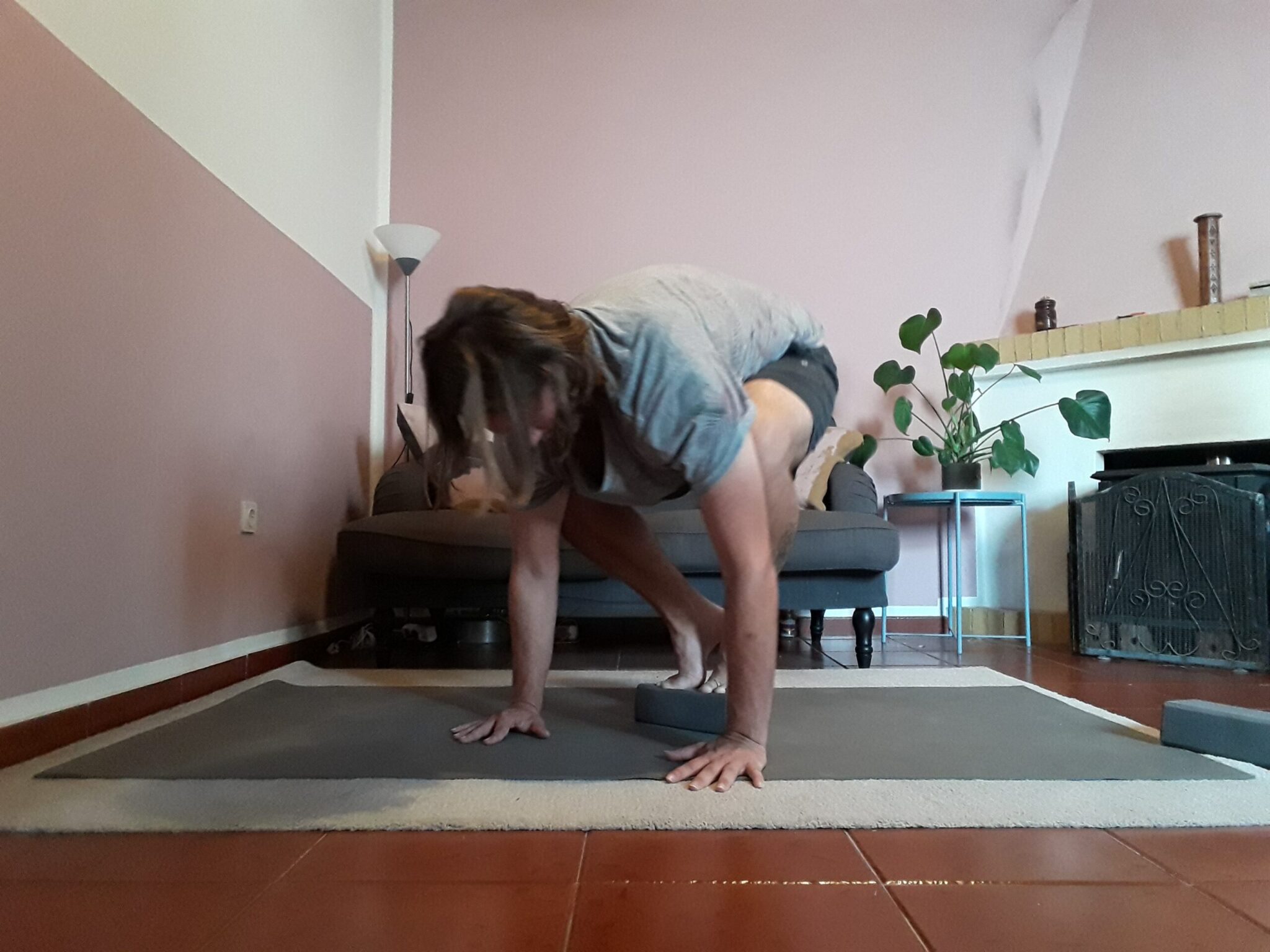 tips to get into crow pose