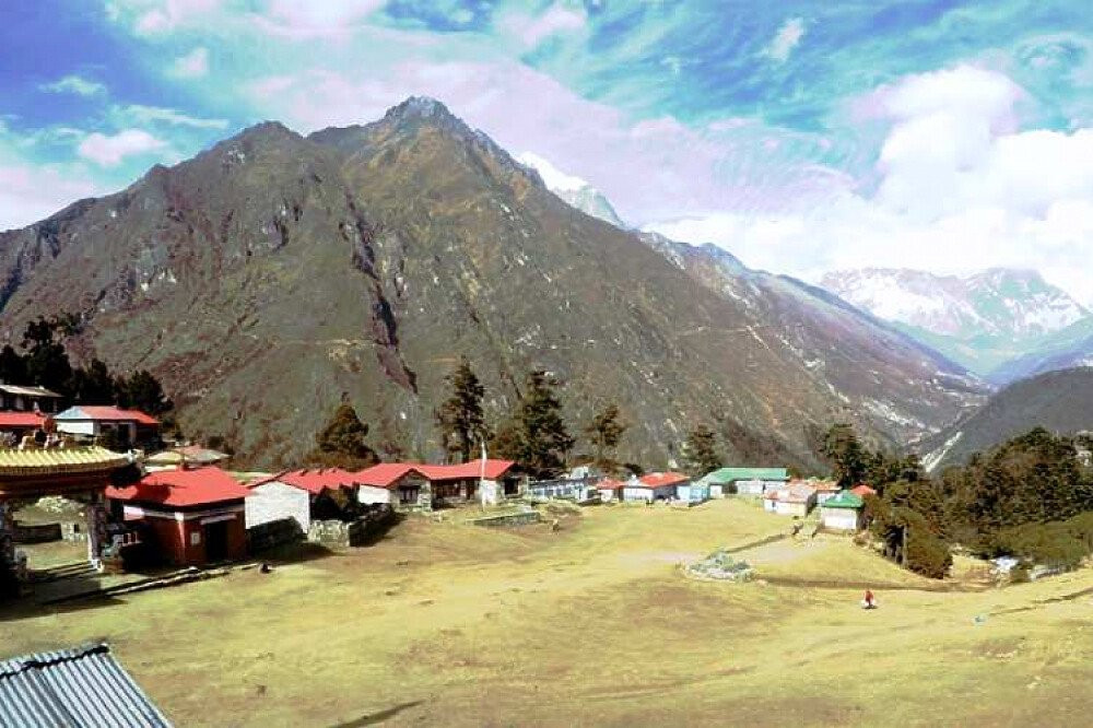 hiking and yoga nepal