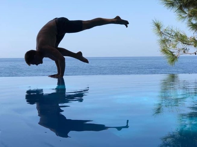 yoga retreats for men in portugal